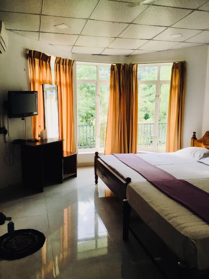 Diyaluma Falls Inn Koslanda Kültér fotó
